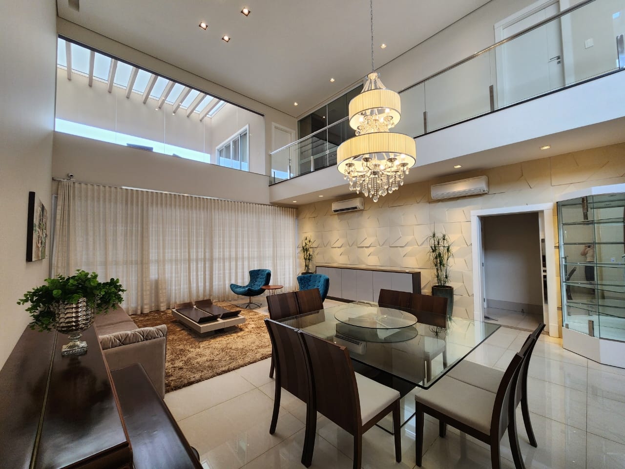 ba20b831-dc93-44c8-b861-96ce32a8eed6_Easy-Resize.com