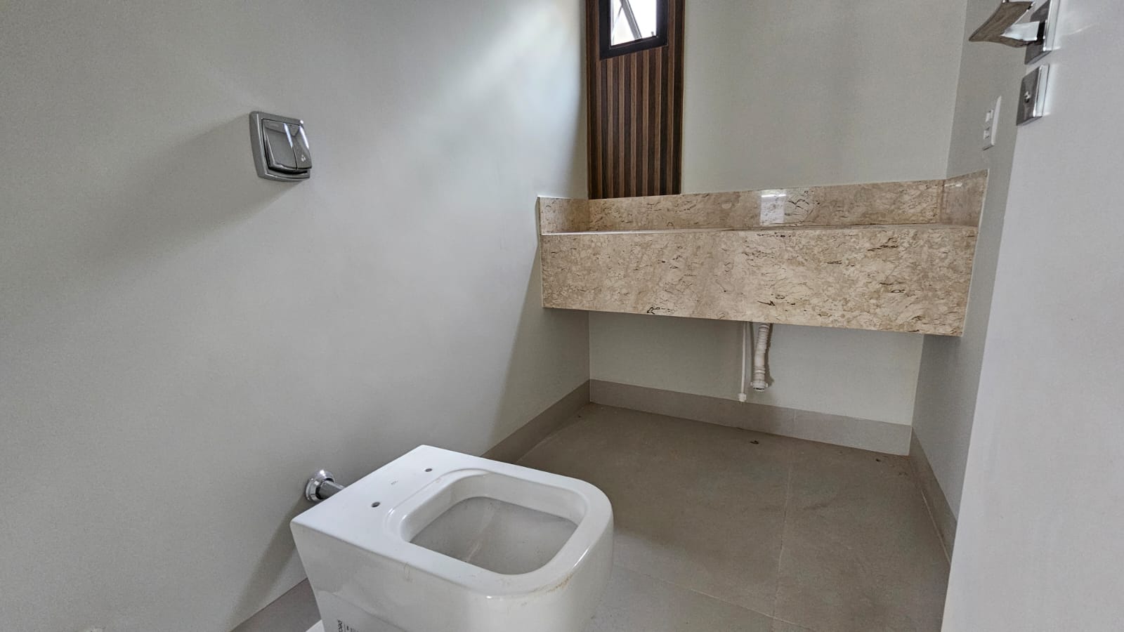 c0d0ca77-570d-4062-b4e5-e6e0865a46ec