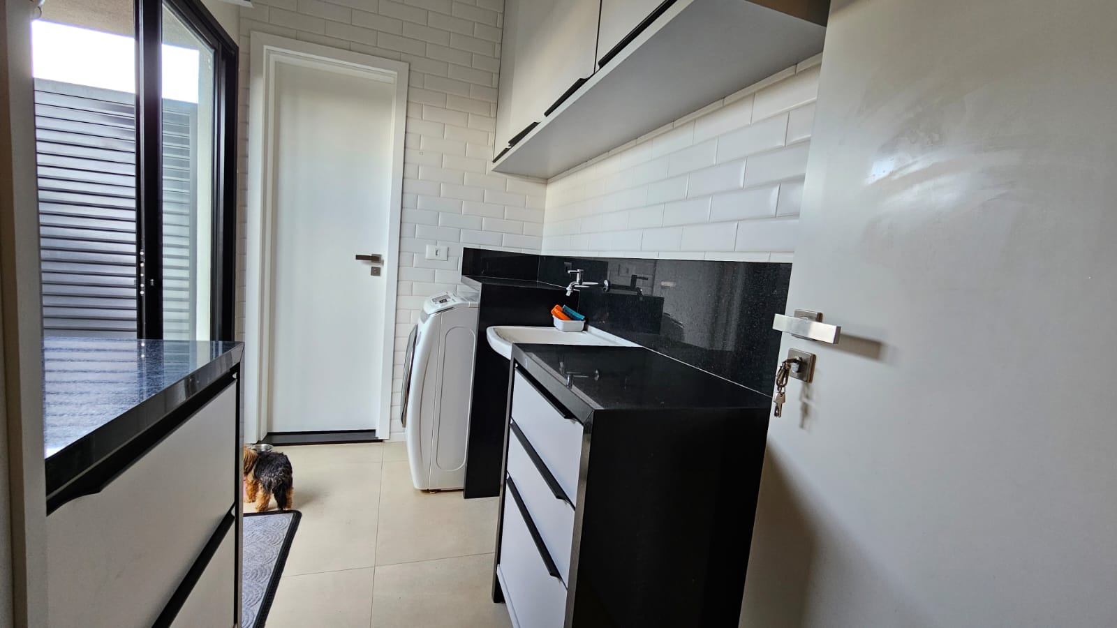 cfa8143d-dfce-45c1-a16f-834a25bd05f8