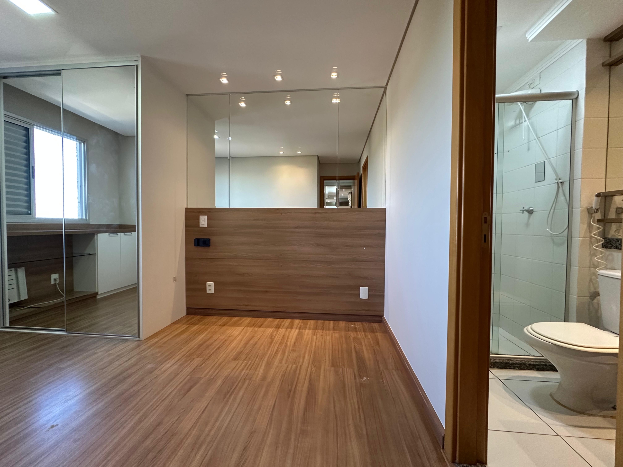 d1833dd6-8d10-4c65-b413-3cec331699f1