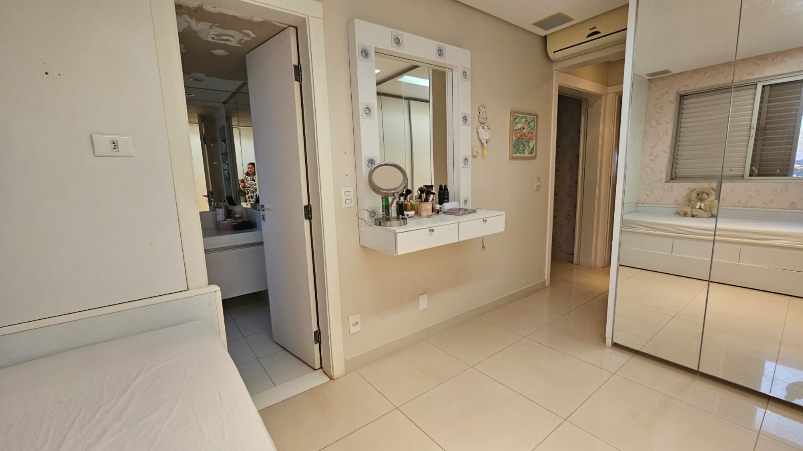 d9115c55-df9f-4fc1-95c7-83a86c72a769