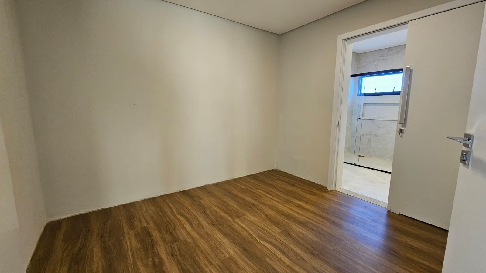 da498360-a746-4bdb-a42e-8260c95355ff