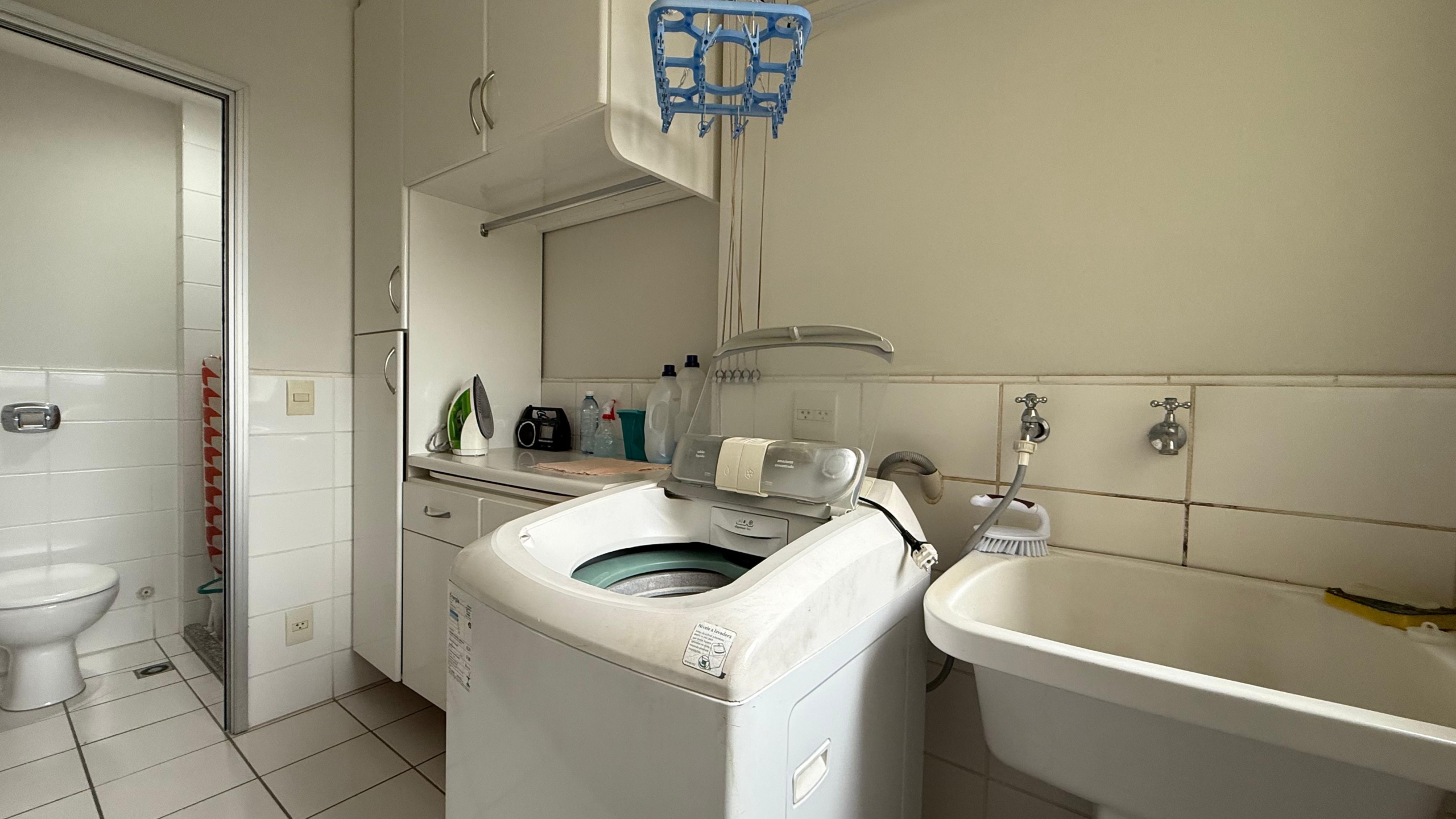 dedd7a43-8dbc-4479-834a-e914fb95582a