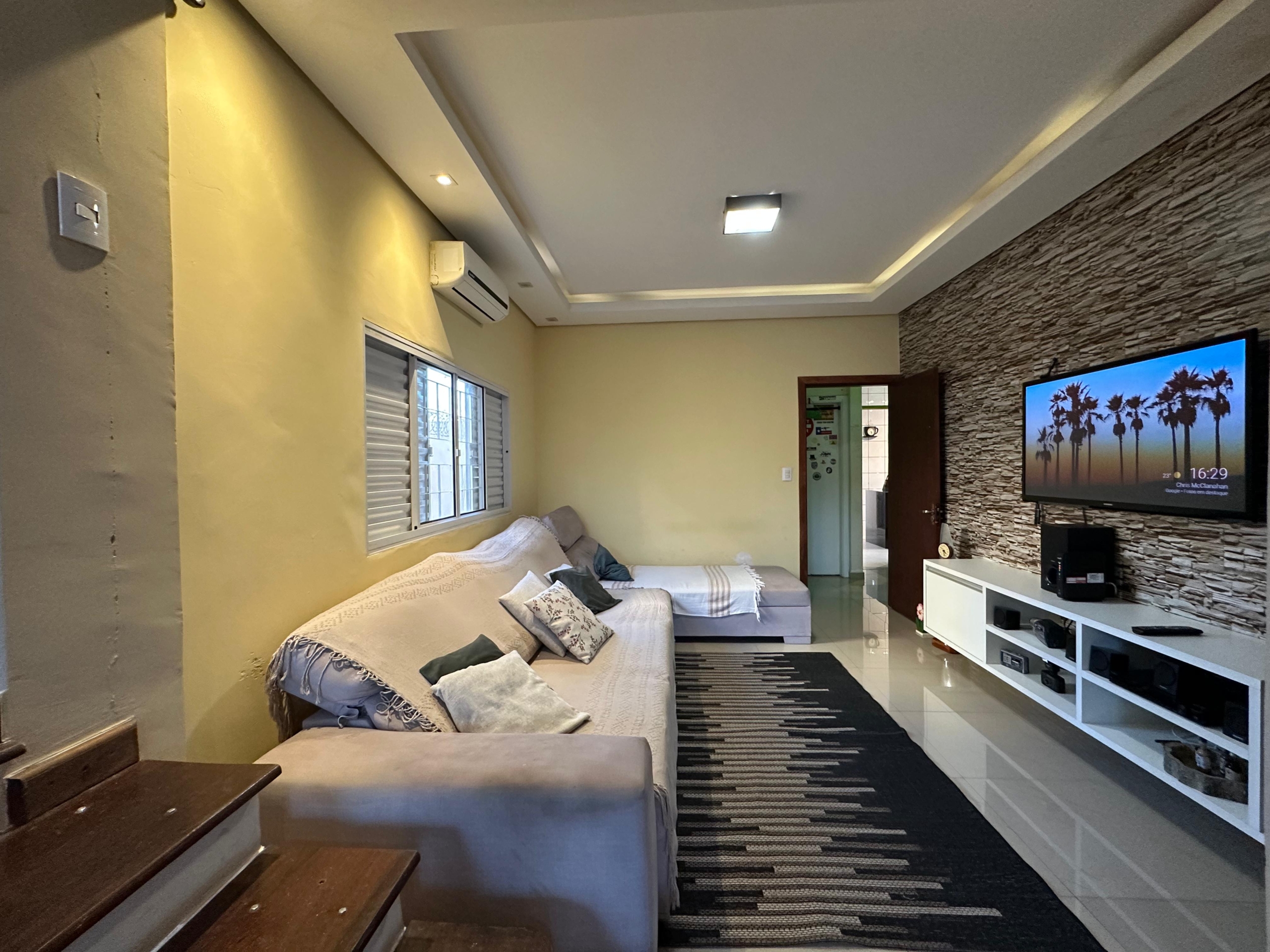 ed88ce71-37cd-460d-b6a9-07d916a64a54