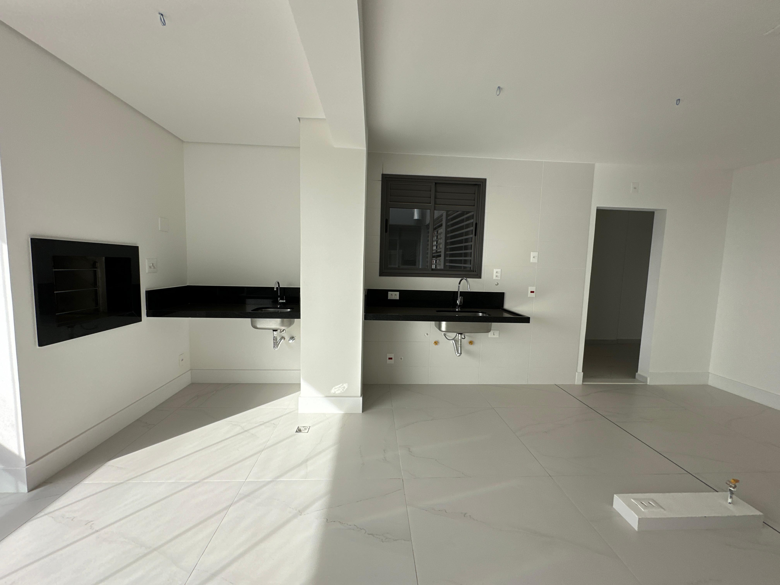 f0920ca4-c3bd-4abe-85a9-60b01d940aae