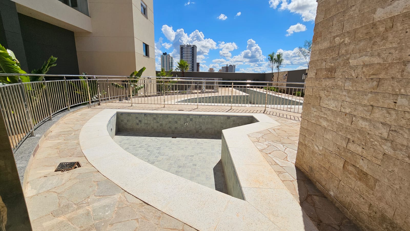 f16af912-d9c4-4bb6-a315-90d3e1ca5622