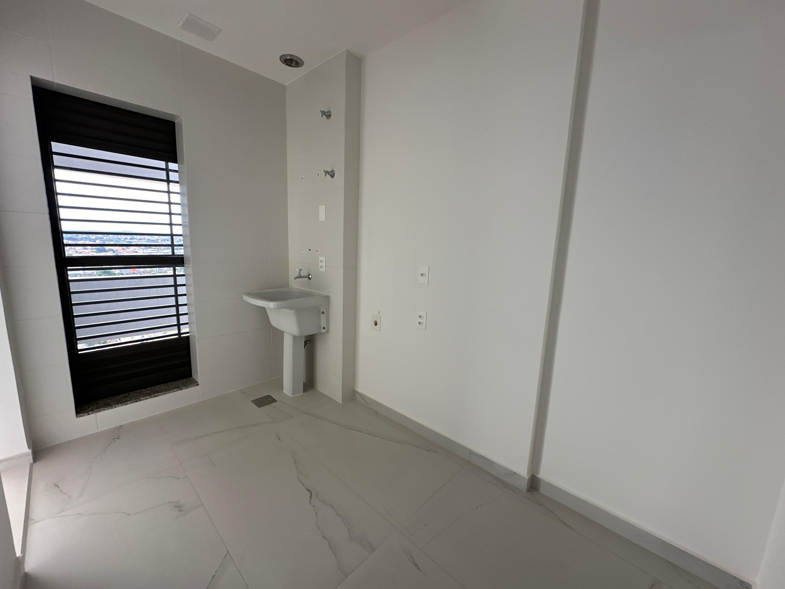 fa12105e-c64d-452e-9f56-bcc689ea509f