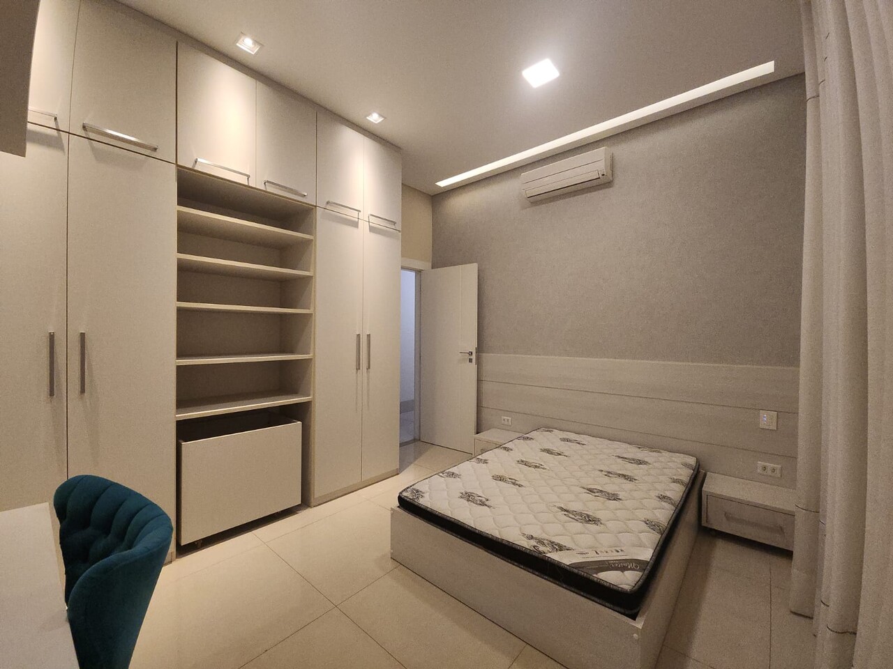 fb435bdb-21b6-4dc5-af96-5963acc29be5_Easy-Resize.com