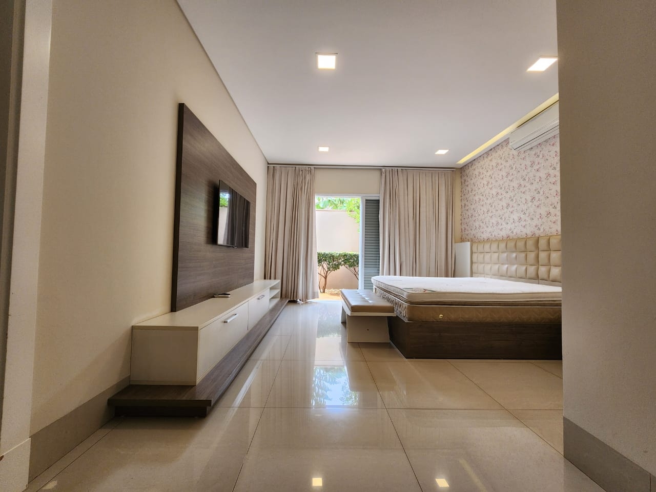 fb5a412b-bdd0-4668-a2ea-e3d4e431bac6_Easy-Resize.com