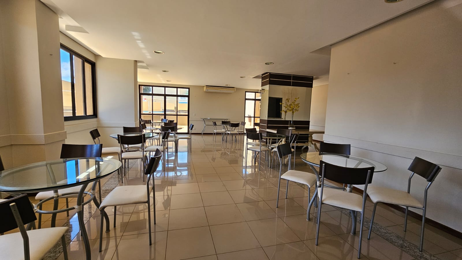 1f57afba-f1ee-4685-bf73-8431bc980573