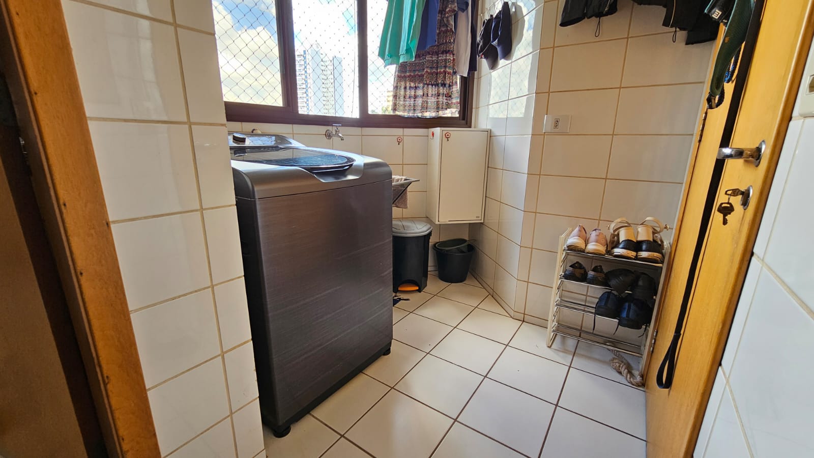 65dd8f98-9077-47d8-816d-fb55b7b36050